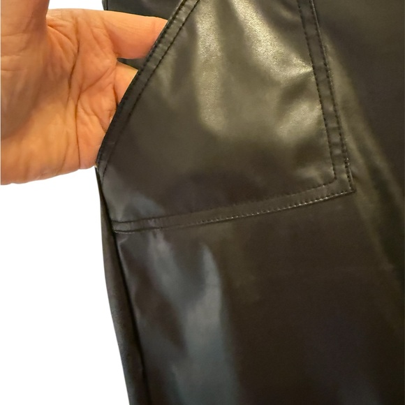 Soho Black Faux Leather Pencil Skirt - Picture 4 of 4
